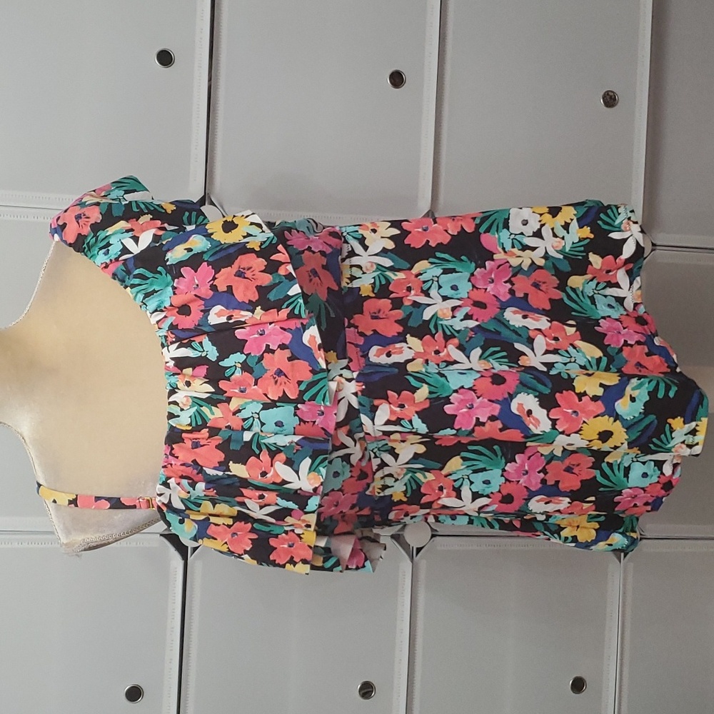 Island Escape La Flor tankini top size 24W
